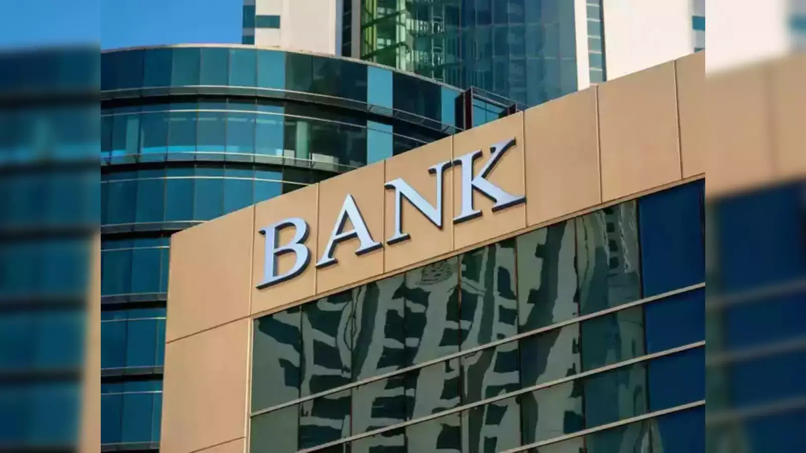 Is Now the Time to Invest in Gold Like Central Banks Are Doing?